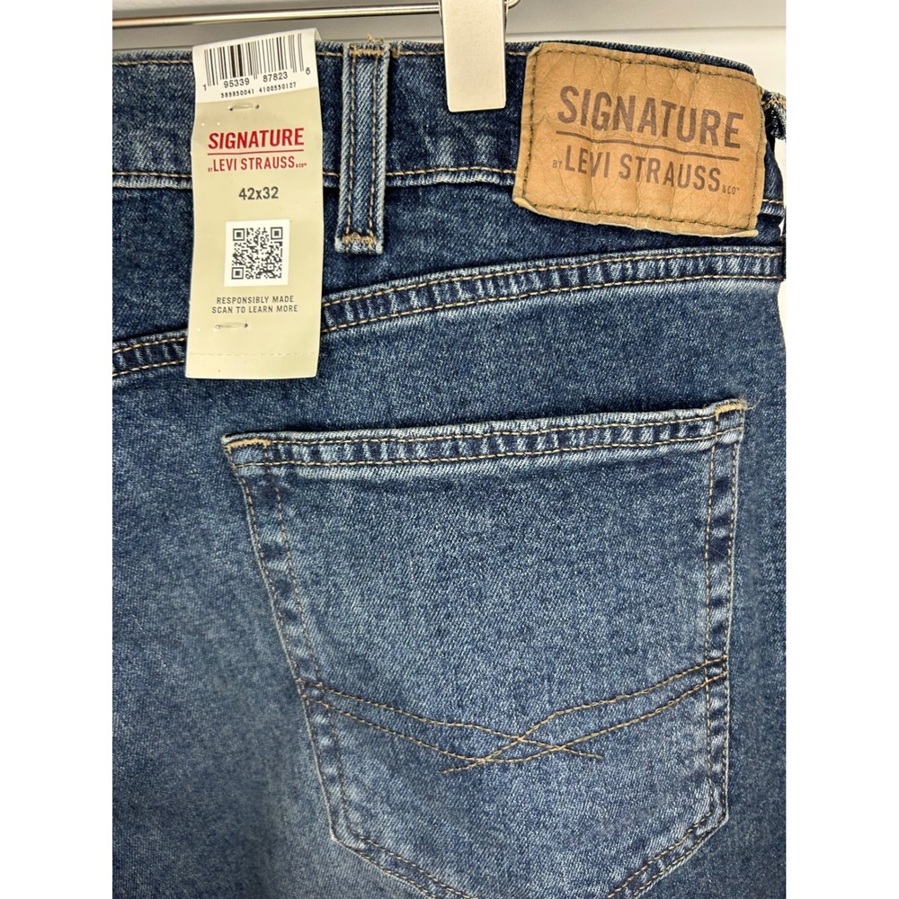 NEW Signature by Levi Strauss Men Relaxed Fit Flex Jeans Medium Wash 42x32
